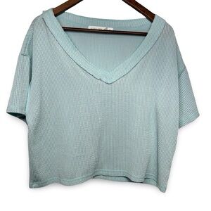 Altar'd State Light Blue V-Neck Short Sleeve Crop Top Size Small